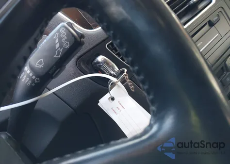 2011 Audi Q5 2.0T Premium from USA, damaged, VIN WA1LFAFP1BA101206